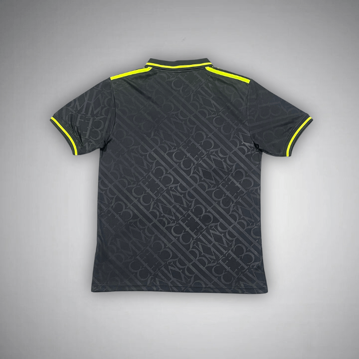 Real Madrid "Noir Galáctico" Premium Kit