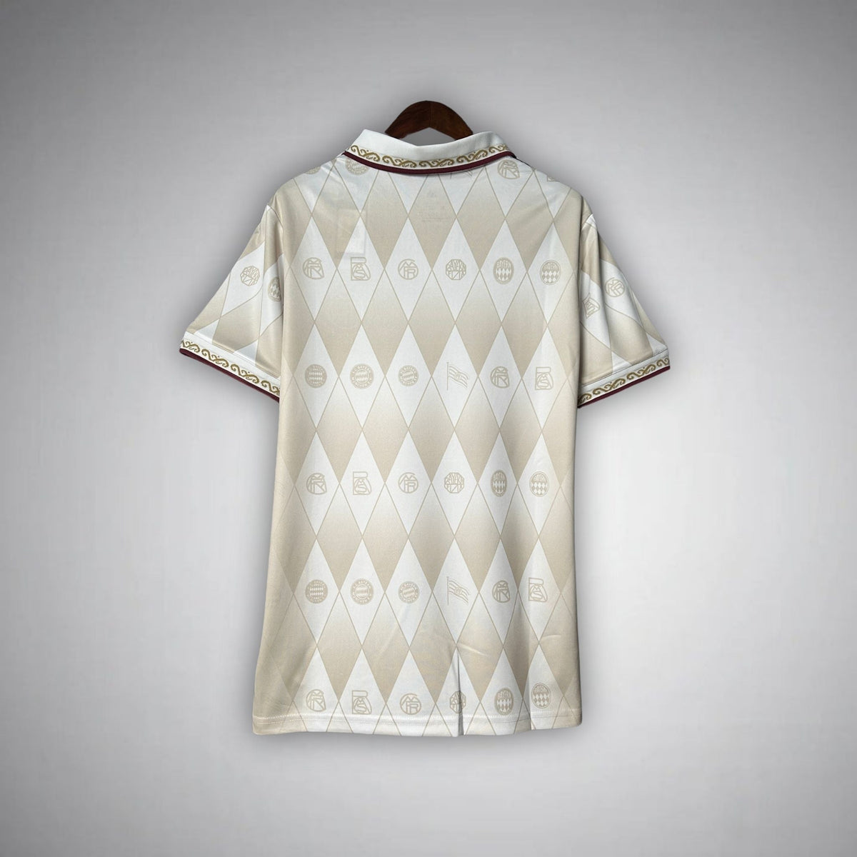 FC Bayern "Die Krone" Premium Kit
