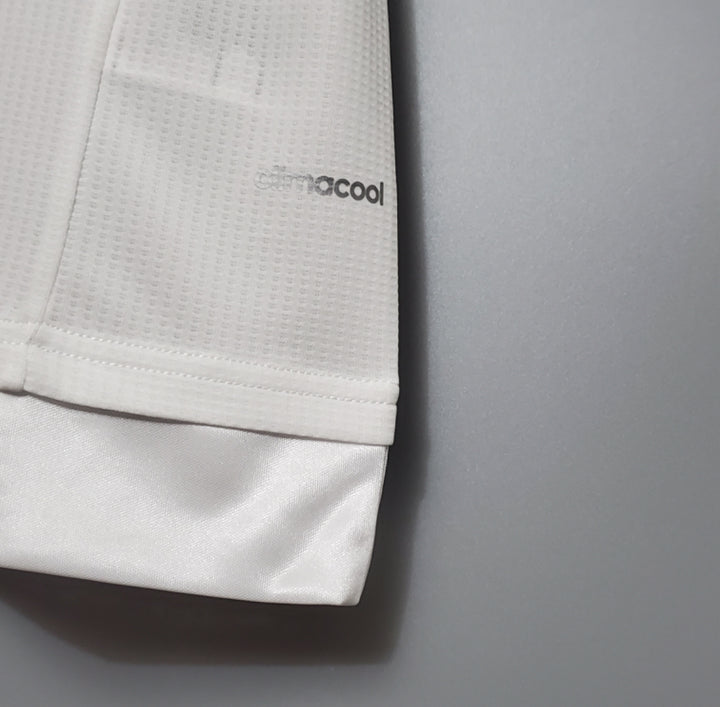 15/16 Real Madrid Home Kit