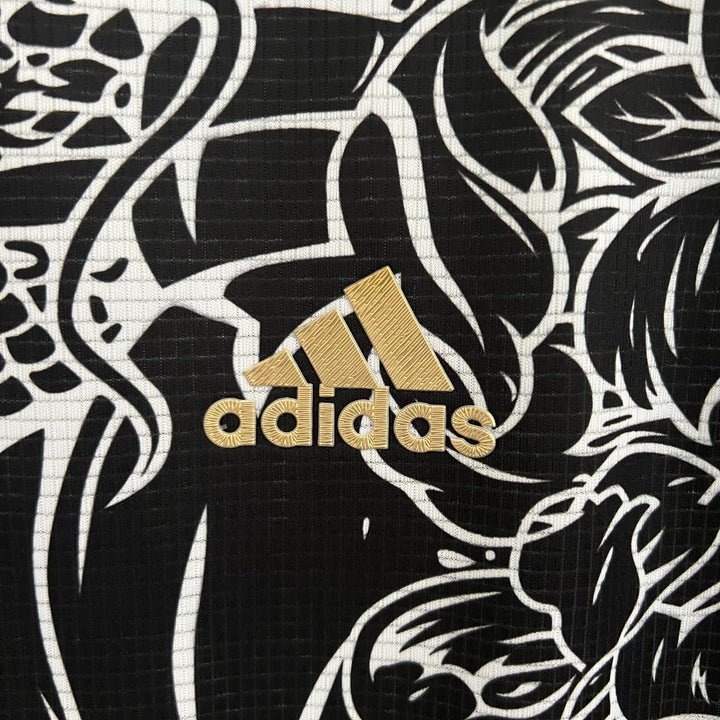 Real Madrid "Dragón Mítico" Premium Kit