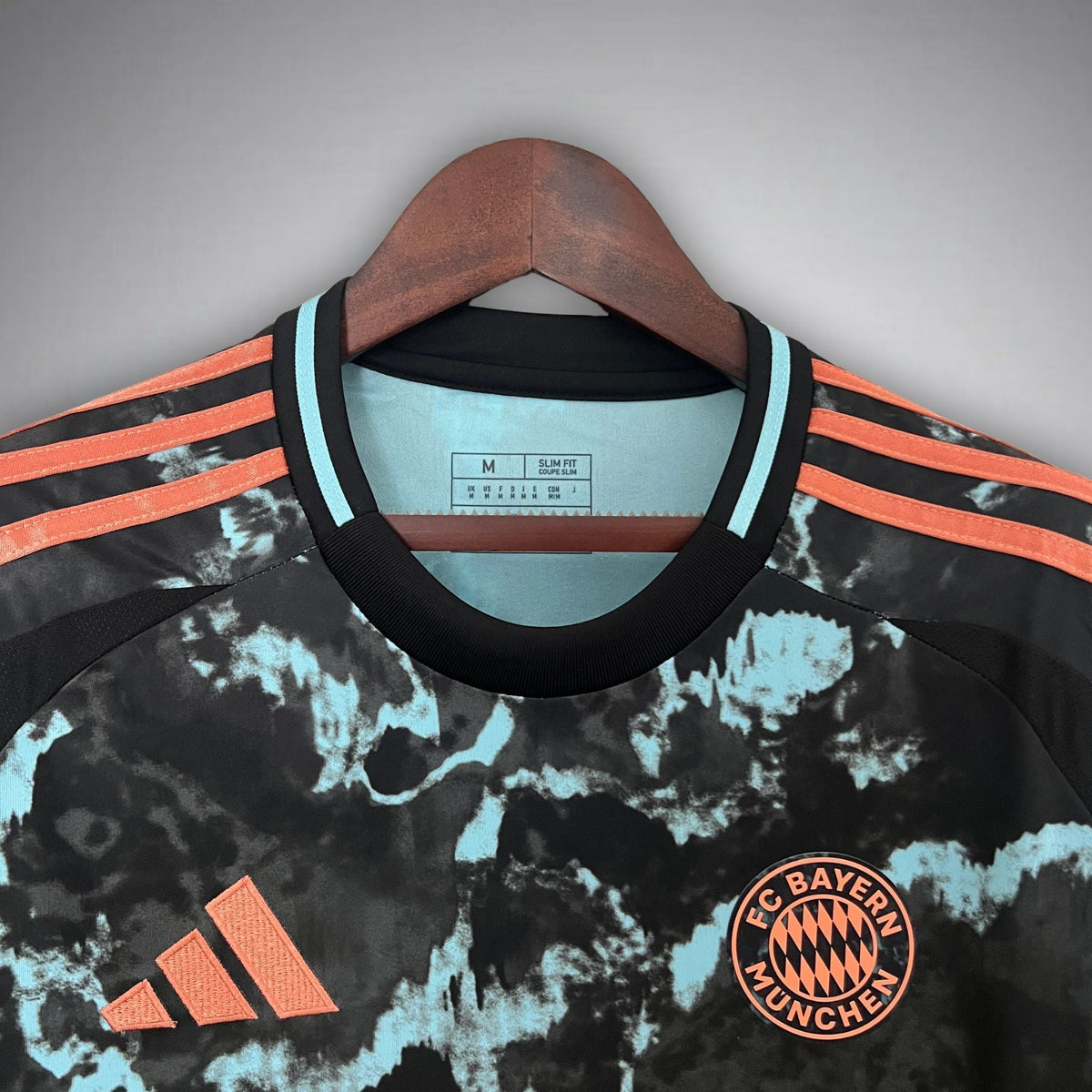 24/25 Bayern München Away Premium Kit
