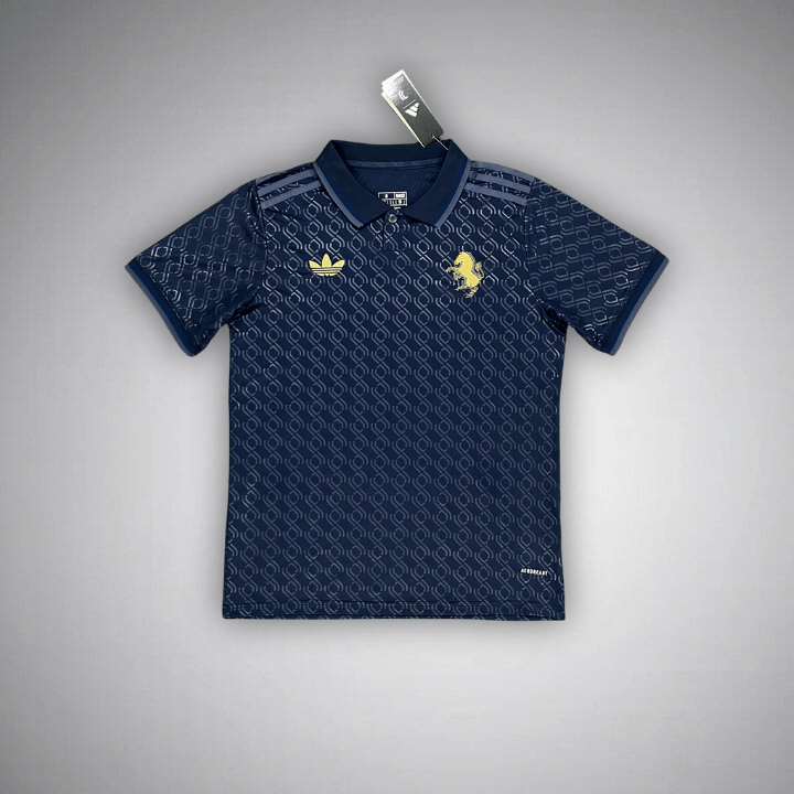 Juventus "Juve Iconica" Premium Kit