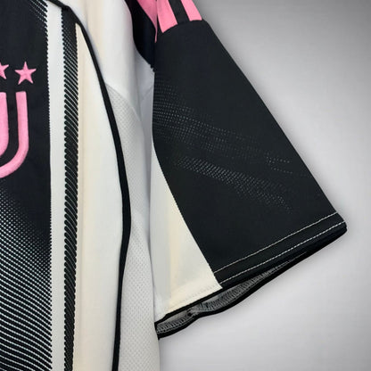 25/26 Juventus Home Kit