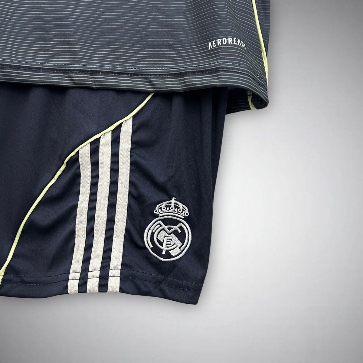 25/26 Real Madrid Away Kids Size Kit