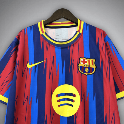 FC Barcelona "Graffiti Glory" Kit