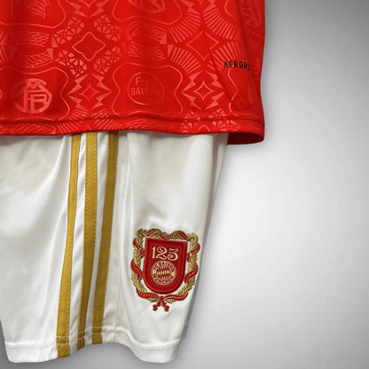 FC Bayern 125 Anniversary Kids Size Kit