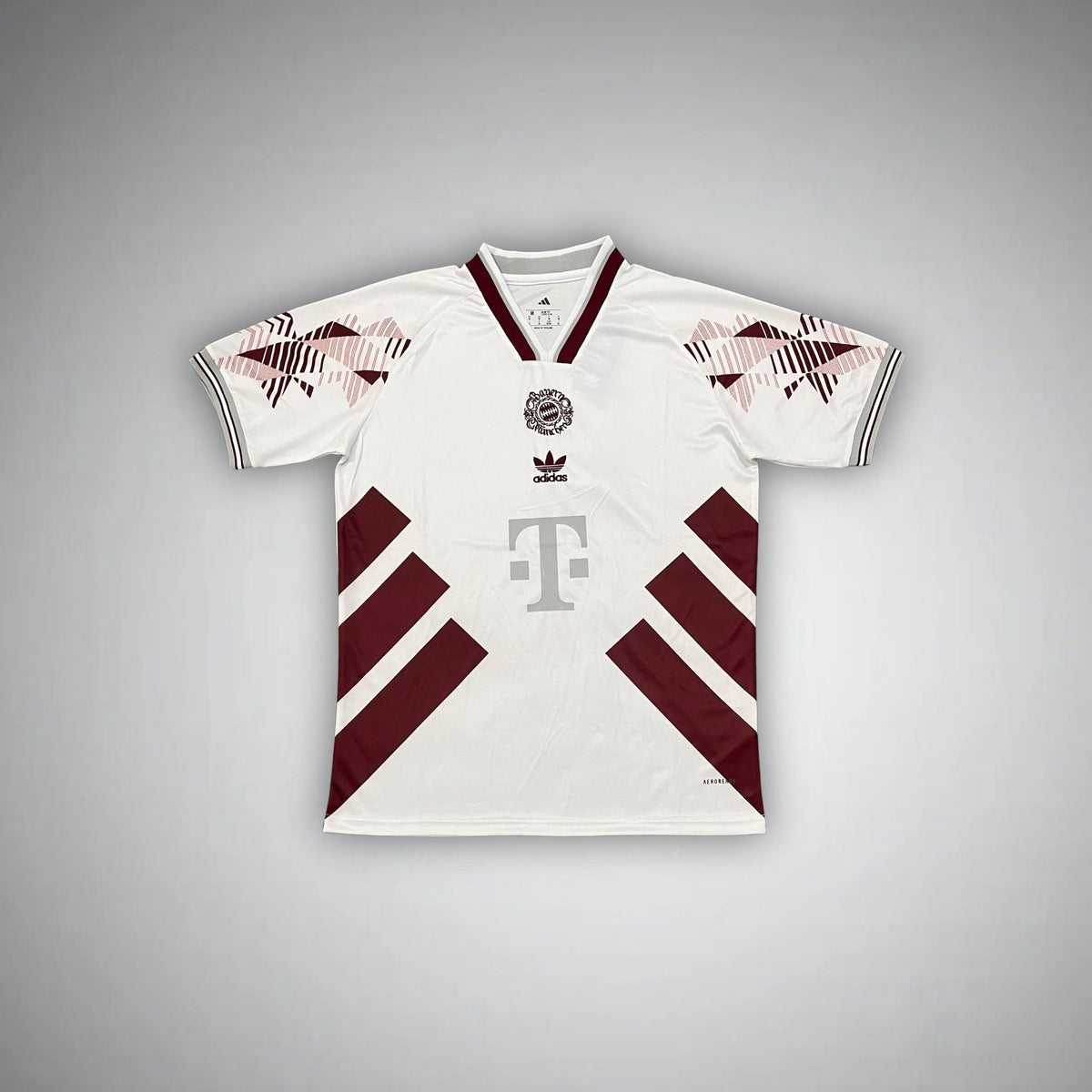 FC Bayern "Mia San Luxe" Premium Kit