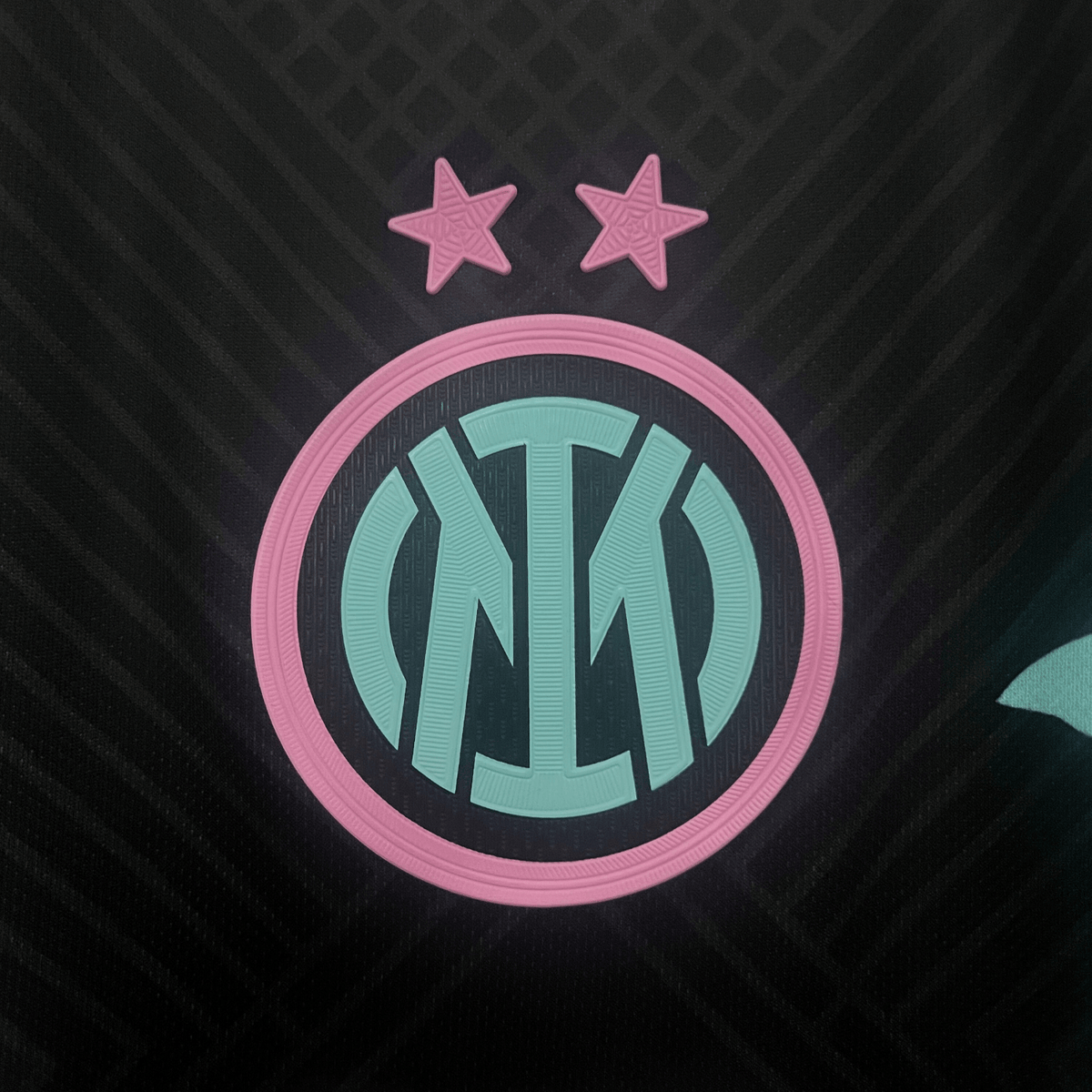 Inter Milan "Serpente Rosa" Premium Kit
