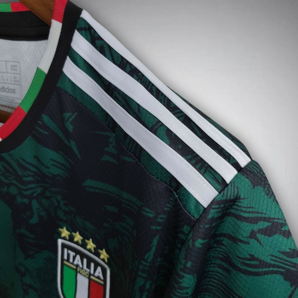 Italy "Azzuro Era" Premium Kit