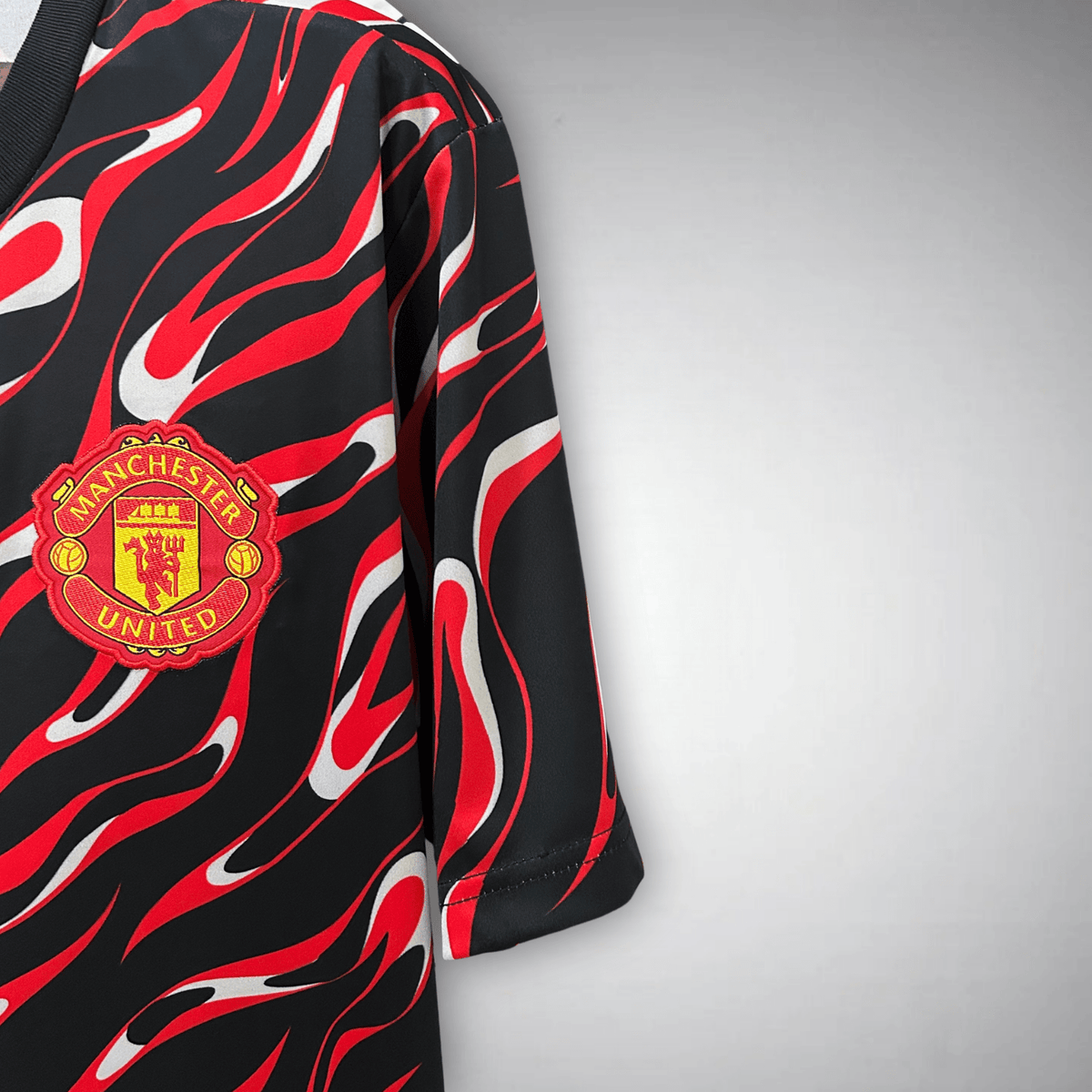 Manchester United "Lava Waves" Premium Kit