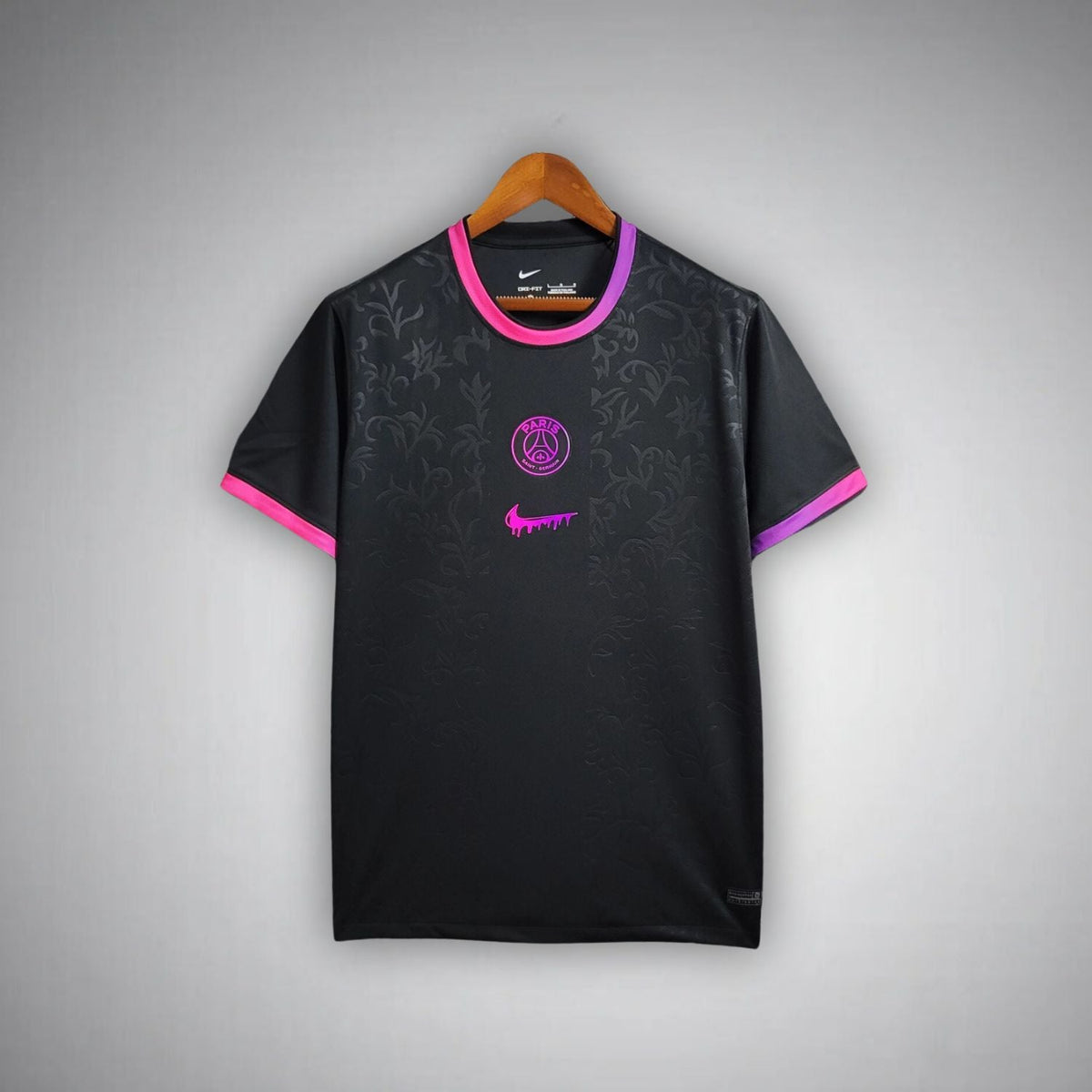 PSG "Paris Noir" Premium Kit