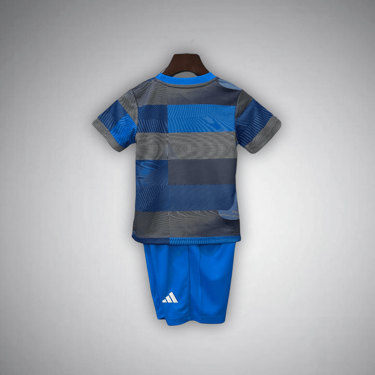 Real Madrid "Cibeles Wave" Premium Kids Size Kit
