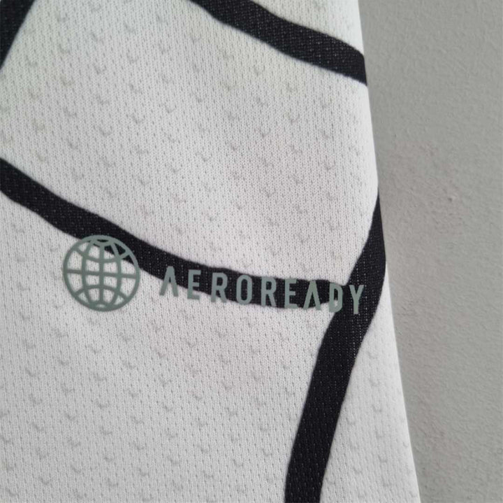 Real Madrid "Dragon Blanco" Premium Kit