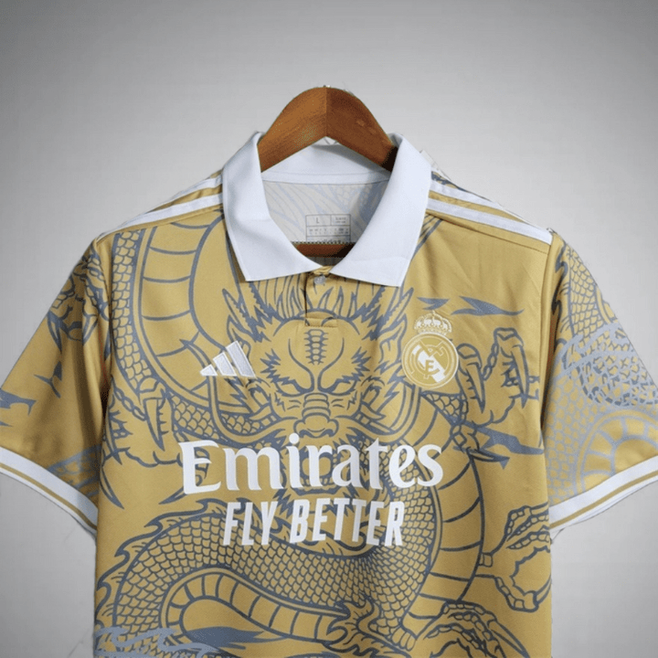 Real Madrid "Dragón Dorado" Premium Kit